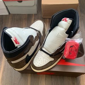 Travis Scott 1’s